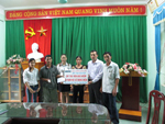 MIC Thái Nguyên trao bồi thường bảo hiểm tai nạn hộ sử dụng điện